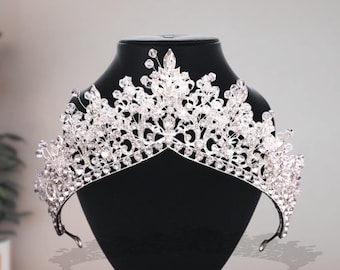 Luxury Crystal Bridal Crown: Gold Princess Tiara, Boho & Birthday Prom Crown Hairpiece