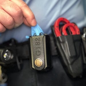 Porta guanti medici con copertura di facile accesso su clip da cintura o MOLLE / Assistenza sanitaria, infermieristica, polizia, sicurezza, EMS / Flessibile, durevole,