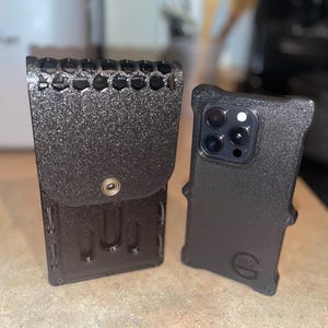 Suporte tático para celular com porta-cartões e capa de pressão | MOLLE ou clipe de cinto | Compatível com iPhone 15 Pro, Pro Max e similares
