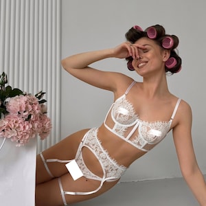 Ensemble de lingerie de mariage, lingerie de mariée, lingerie blanche, ensemble de lingerie, lingerie romantique, ensemble de lingerie pour femme, ensemble de lingerie brodée