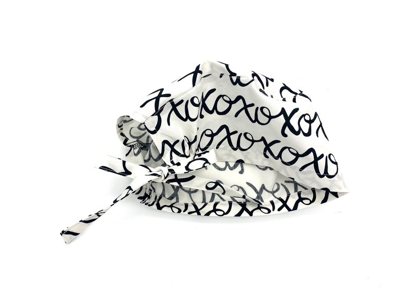 technician adjustable surgery hat nurse dentist veterinarian for doctor hygienist XOXO black and white Valentine tie back scrub cap