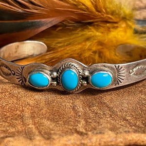 Native American Tony Aguilar Sr Vintage Santo Domingo Turquoise Sterling Silver Bracelet Native American Tony Aguilar Sr Vintage Santo Domingo Turquoise Sterling Silver Bracelet
