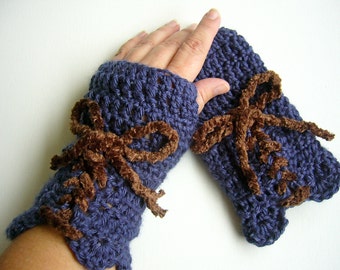 Laced Navy Blue Fingerless Gloves