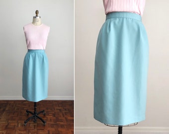 1970s-1980s Eggshell Blue Pleated Straight Line Skirt, Light Blue, Pencil Skirt, Pastel Skirt, Midi, 70s, Wool Blend, Size Large, L