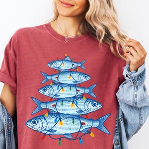 Sardine Christmas Tree Comfort Colors Shirt: La Dolce Vita Holiday Tee