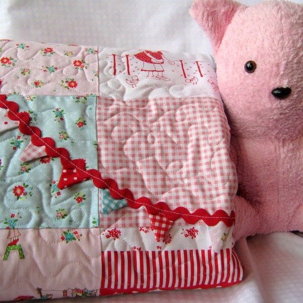 Baby Quilt Aqua Red Bunting The Simple Life And Toy Kitty