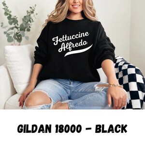 Fettuccine Alfredo Sweatshirt, Unisex Heavy Blend™ Crewneck Sweatshirt