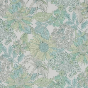 Può includere: Un motivo senza cuciture con una varietà di fiori e foglie in tonalità di verde e blu su uno sfondo bianco.