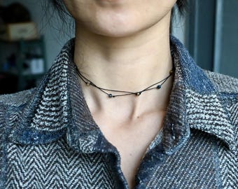Handgefertigte Picasso Perlen Doppelstrang Choker Halskette, Layered Boho Schmuck, Verstellbare Schwarze Kordel Choker Halskette