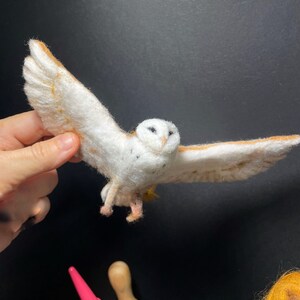Needle Felt Owl, Barn Owl Art, Soft Sculpture, Bird Taxidermy Art Gift, Birdwatcher Gift, Nature Lover Gift image 9