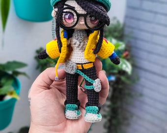 Wzór na szydełkowe amigurumi dla agenta inżyniera