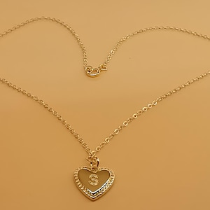Pendentif coeur double face en or 14 carats collier initial coeur-pendentif en forme de coeur-cadeau Saint-Valentin lettre collier-cadeau pour elle