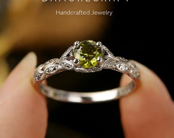 Flaunting Natural Peridot Ring- 925 Silver Ring -August Birthstone Ring -Vintage Carved Ring- Engagement Ring- Healing Crystal Ring