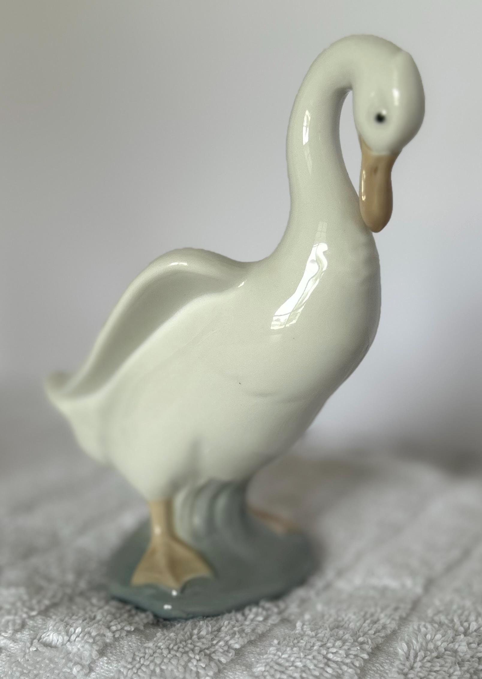 El ganso/pato vintage NAO LLADRO (Copyright DAISA 1978) está