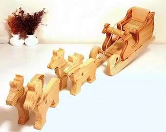 Wooden Christmas Santa Sleigh with Mooses: Kids Christmas Toy Decor