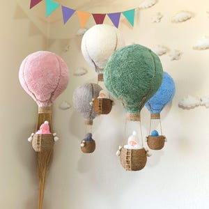 Plush Hot Air Balloon Nursery Mobile: Baby Room Decor