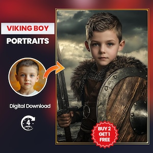 Könnte beinhalten: Ein digitales Porträt eines jungen Jungen, der als Wikingerkrieger verkleidet ist. Er hält ein Schwert und einen Schild und trägt einen pelzgefütterten Umhang. Der Hintergrund ist ein stürmischer Himmel.