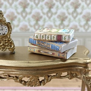 Gaël Miniature Dollhouse Miniature Set of 3 Distressed Antique Books, 1:12 Scale Vintage Books, Letters & Ephemera for Dollhouse Decoration.