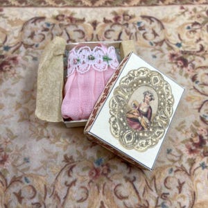 Dollhouse Miniature lady victorian blouse in its box. 1:12 Dollhouse Miniature home & doll complements items for dollhouse collectors.