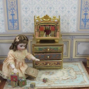 NOUVEAU* Théâtre de marionnettes miniature Dollhouse pour le théâtre de jouets Dollhouse. Théâtre de papier victorien pour maison de poupée. Miniature artisanale à l'échelle 1:12.