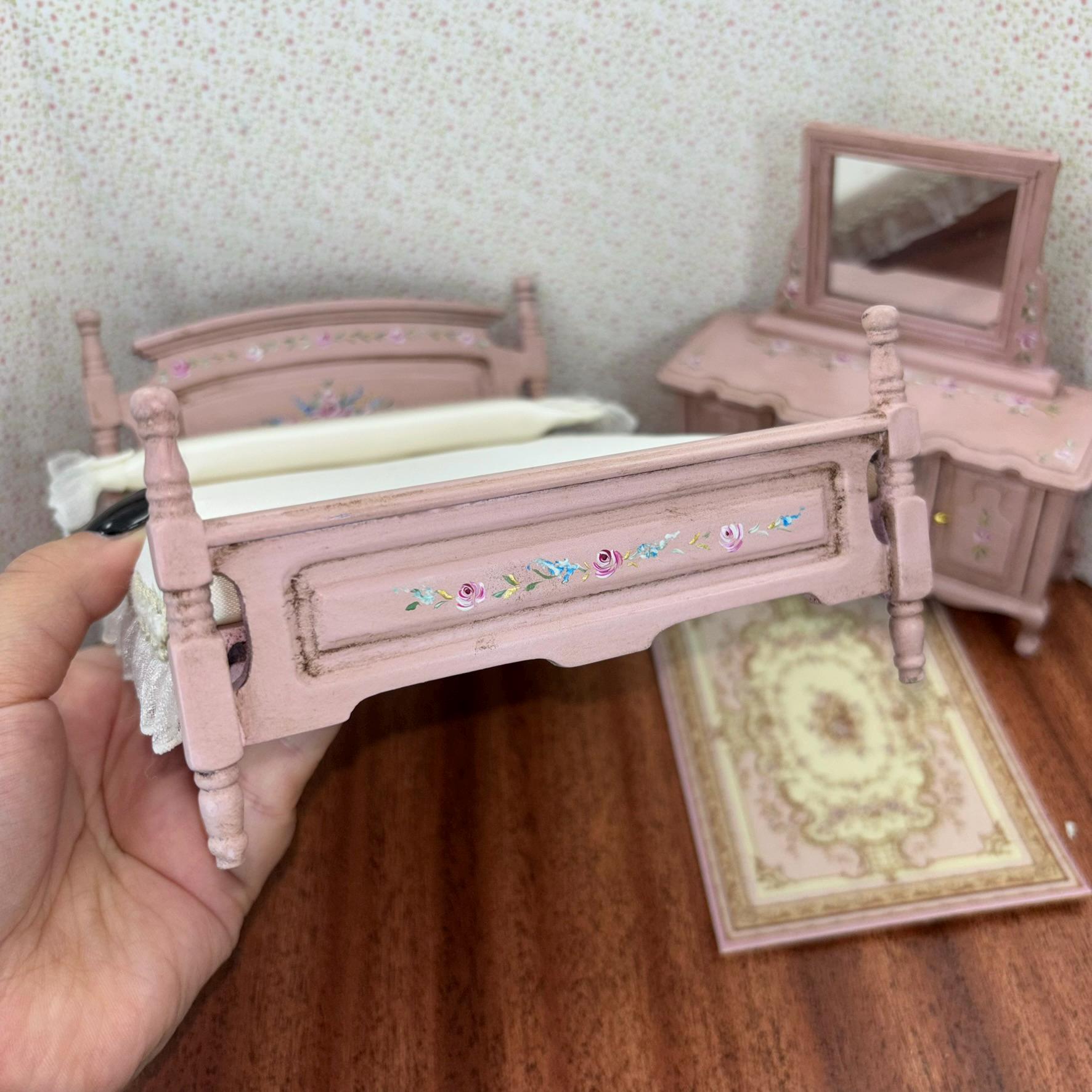 Gaël Dollhouse Furniture Bedroom. Miniature Shabby Chic Furniture ...