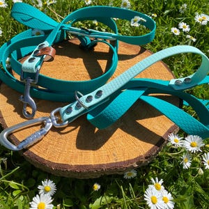 Two-tone "Wolf" urban shoulder leash, BioThane/TPU type, customizable