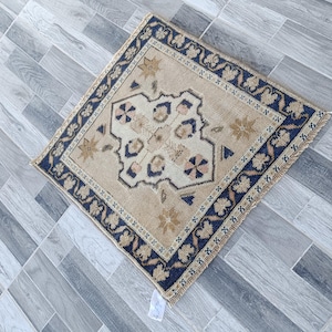 2x2 doormat rug,vintage square rug,kitchen rugs,hallway rugs,wool handmade small rug,bathroom carpet,handwoven turkish mini rug,2.2x2.2 feet