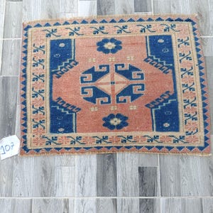 small 3x2 square rug, vintage rug,(2.5x1.9),2x2 bathroom mat,3x2 vintage entry mat,low pile neutral 2x2 small carpet,2x2 mat rug,doormat rug