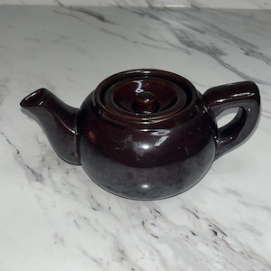 Vintage Occupied Japan Teapot, Redware Late 1940s - Early 1950s, 5 3/4 Long