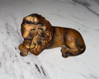 vintage lion figurine