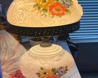 Vintage Table Lamp Accurate Large 3 Way Hurricane multicolor Flowers