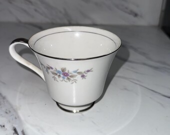 teacup by mimosa