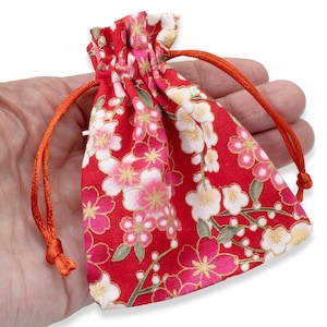 Red Floral Fabric Drawstring Pouches: Small Cloth Bags for Jewelry, Gifts, Party Favors & Boutique Packaging
