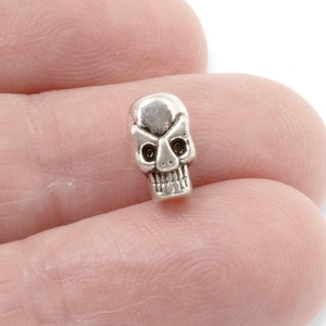 Silver Mini Skull Beads for Gothic Halloween Jewelry, 20-Pack DIY Creepy Accessories