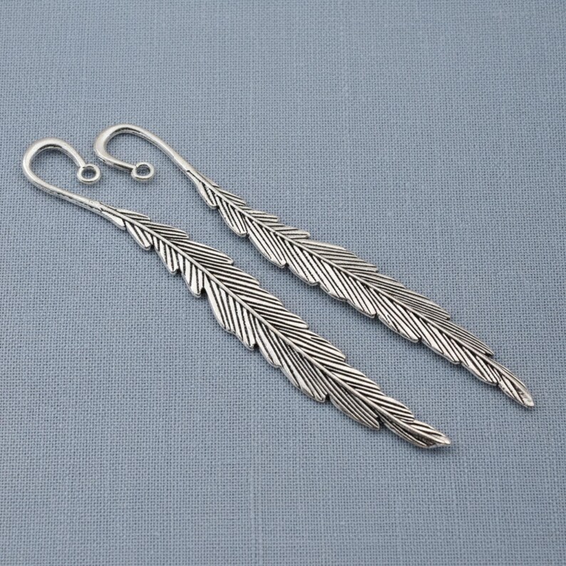 Silver feather bookmarks with engraved details and curved hooks; zinc alloy metal, DIY bookmark kit 5-pack.