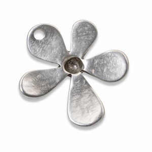 Large hammered silver-plated flower pendant, 35mm European charm with distressed metal for bohemian jewelry making.