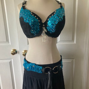 Tribal, tribal-fusion, Bellydance,  Festival turquoise bra