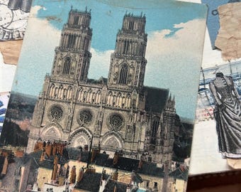 Ancienne carte postale française Notre-Dame. Topographique colorisée. Journal indésirable vintage éphémère