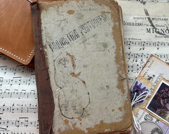 Vocabulaire de portugais ancien. Livre illustré vintage grungy. Éphémères de journaux indésirables