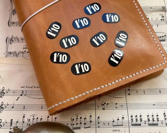 10 étiquettes de prix vintage. Noir 1'10 gommé. Vieil argent anglais. Éphémère de revues vintage