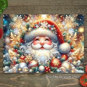 Op de afbeelding: Een digitale illustratie van de Kerstman met een rode muts en witte baard, omringd door kerstversieringen en sneeuwvlokken. De tekst "DIGITAL DESIGN ONLY" staat onderaan.