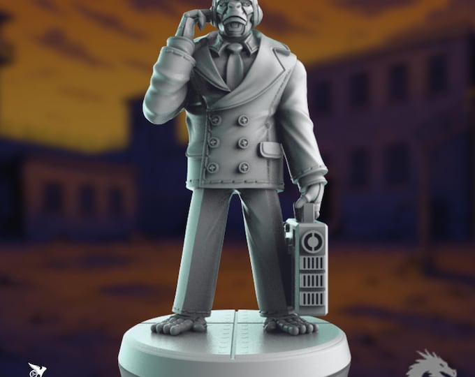 Warforged Crime Boss Mini | Sci-Fi Syndicate Enforcer | Armored Mob NPC | By Claudio Casini Arts