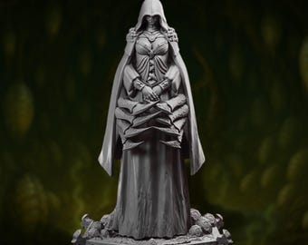 Broodmother Queen Miniature: Horror Cult Leader Priestess - TPK Labs