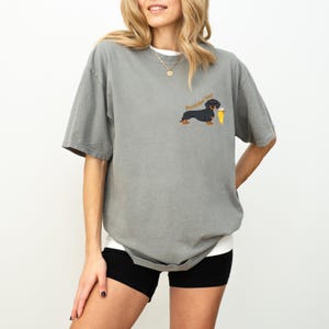 Camiseta de perro salchicha del Oktoberfest, camiseta del festival de la cerveza alemana, Dachtoberfest, camiseta divertida de perro salchicha, camiseta de salchicha, camiseta de cerveza, camiseta de doxie imagen 3