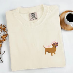 Dachshund Lover T-Shirt, Dachshund Shirt, Dachshund Mom, Wiener Dog T-Shirt, Cute Dog Tee, Dachshund Dad, Wiener Dog Mom, Wiener Dog Shirt