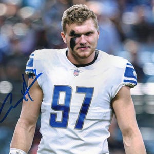 Signed Aidan Hutchinson 8 x 10 Photo Detroit Lions Nice