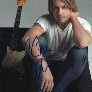 Signed Keith Urban 8 x 10 Photo