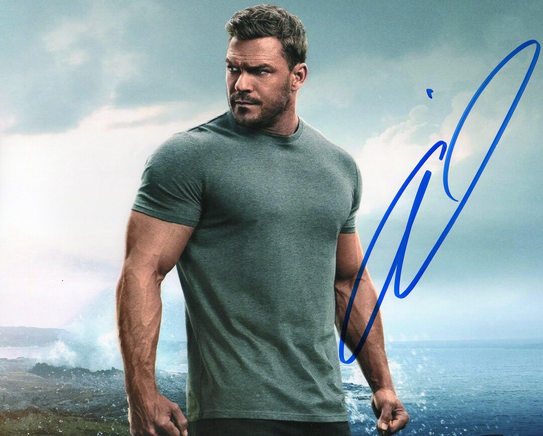 Signed Alan Ritchson 8 X 10 Photo Very Nice - Etsy