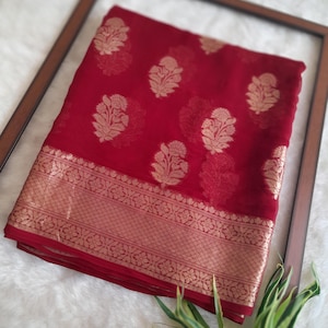 Sari banarasi de gasa granate con blusa: sari de diseñador indio