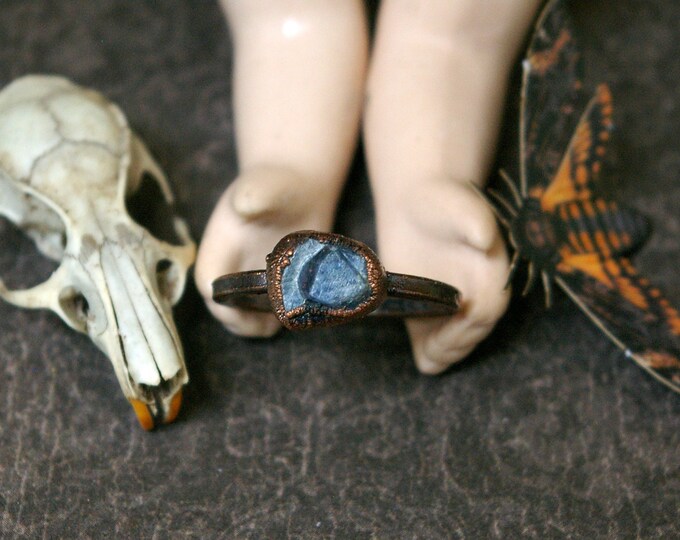 Raw Sapphire, Record Keeper, Recycled Electroformed Copper Ring, Size 10